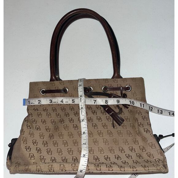 Vintage Dooney & Bourke tan and brown handbag - Picture 4 of 16